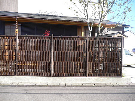 目隠しフェンス　人口御簾垣で